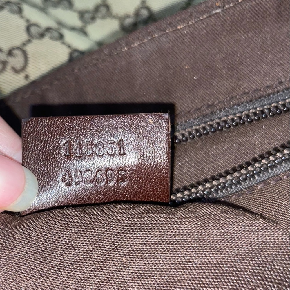 Authentic - Vintage GUCCI leather and canvas bum/sling bag - Picture 11 of 16